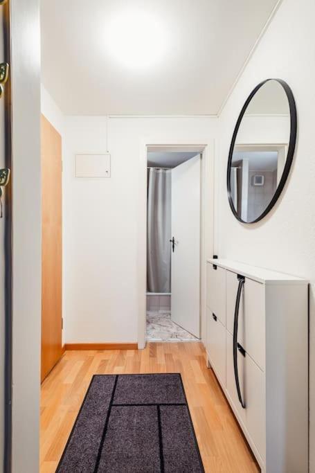 Charmante Wohnung An Beliebter, Urbaner Lage Zurique Exterior foto