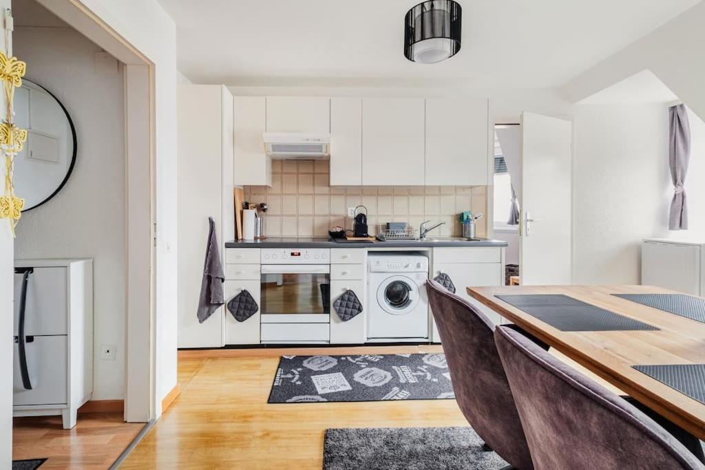Charmante Wohnung An Beliebter, Urbaner Lage Zurique Exterior foto